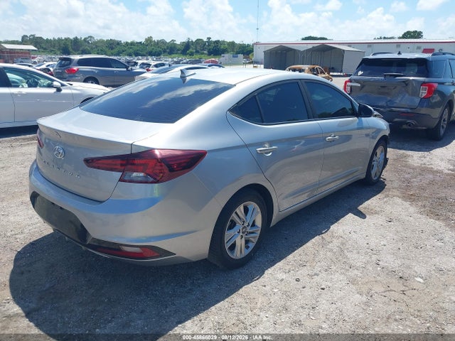 2020 Hyundai Elantra Sel მანქანა იყიდება აუქციონზე, vin: 5NPD84LFXLH593326, აუქციონის ნომერი: 45866029