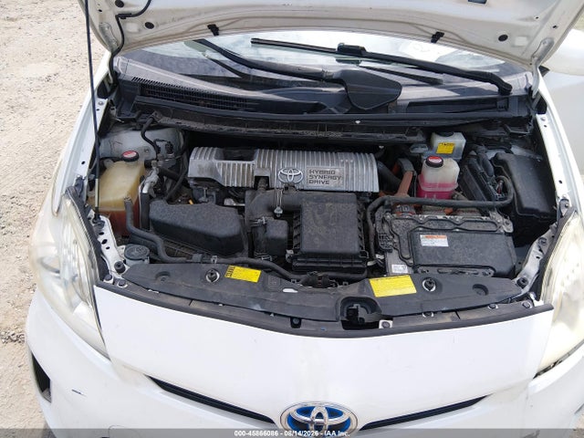 Toyota Prius Three 2014 JTDKN3DU3E1827498 Image 10