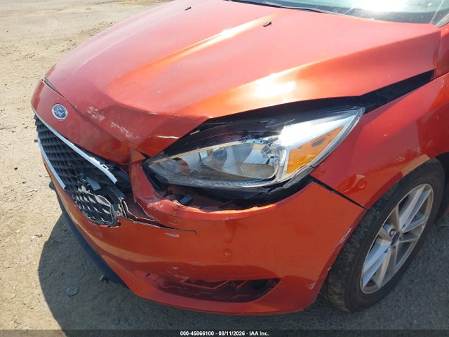 Ford FOCUS SE 2018 1FADP3F22JL271106 Image 6