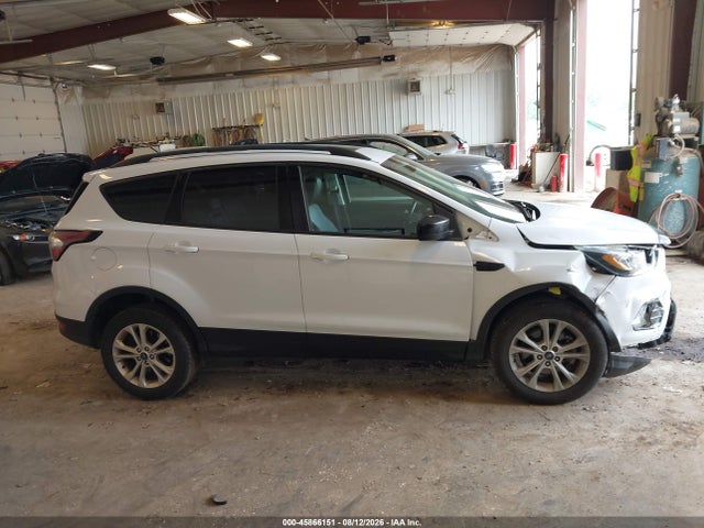 Продаж на аукціоні авто 2017 Ford Escape Se, vin: 1FMCU9G98HUD46582, номер лоту: 45866151