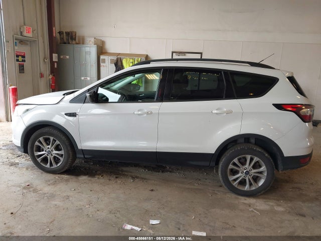 Продаж на аукціоні авто 2017 Ford Escape Se, vin: 1FMCU9G98HUD46582, номер лоту: 45866151
