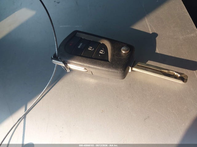 4T1B11HK6JU011205 Toyota CAMRY LE