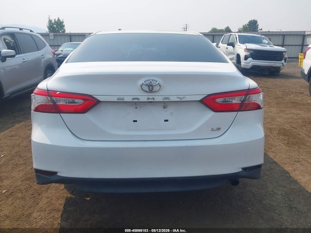 4T1B11HK6JU011205 Toyota CAMRY LE