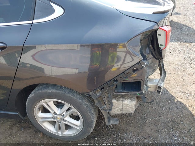 1G1BE5SM7H7182167 Chevrolet Cruze Lt Auto