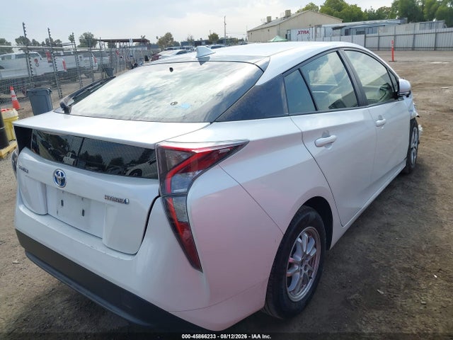 Toyota Prius Three 2016 JTDKARFUXG3001993 Image 4