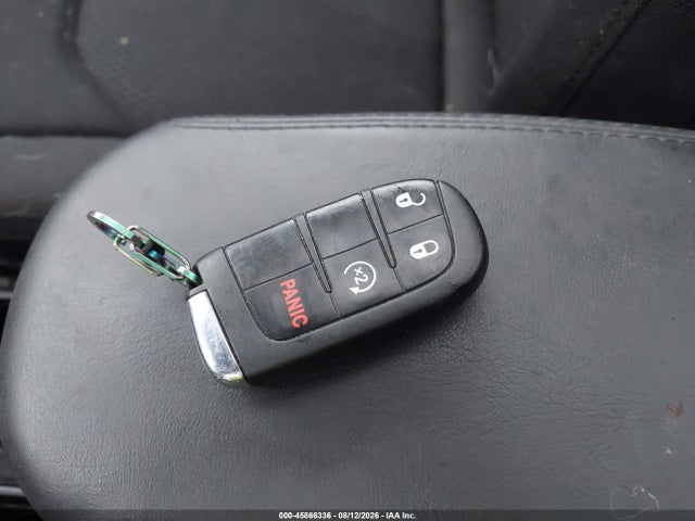 2020 Jeep Renegade Altitude Fwd მანქანა იყიდება აუქციონზე, vin: ZACNJABB2LPL09326, აუქციონის ნომერი: 45866336