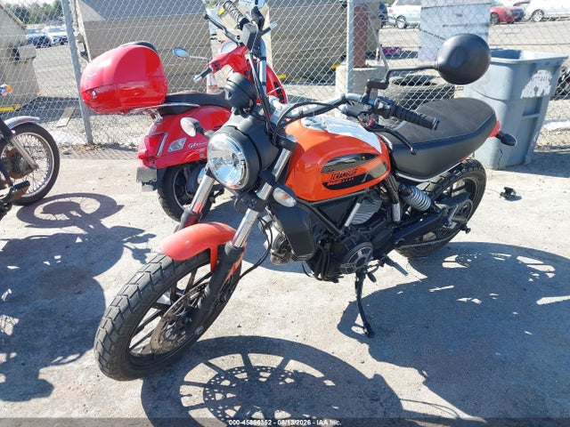 Ducati Scrambler 2016 ML015AXG3GT000095 Image 2