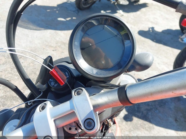 ML015AXG3GT000095 Ducati Scrambler