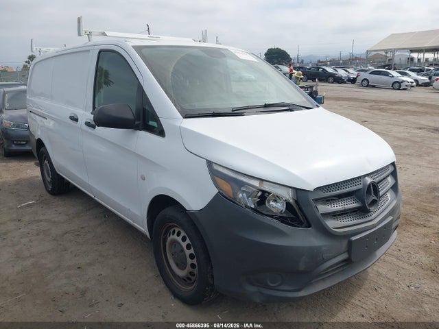 2020 WD3PG2EA7L3673131 main image