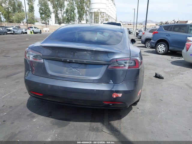 45866429 :رقم المزاد ، 5YJSA1E25JF274156 vin ، 2018 Tesla Model S 100d/75d/p100d مزاد بيع