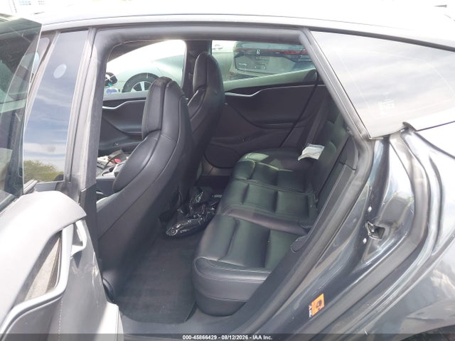 45866429 :رقم المزاد ، 5YJSA1E25JF274156 vin ، 2018 Tesla Model S 100d/75d/p100d مزاد بيع