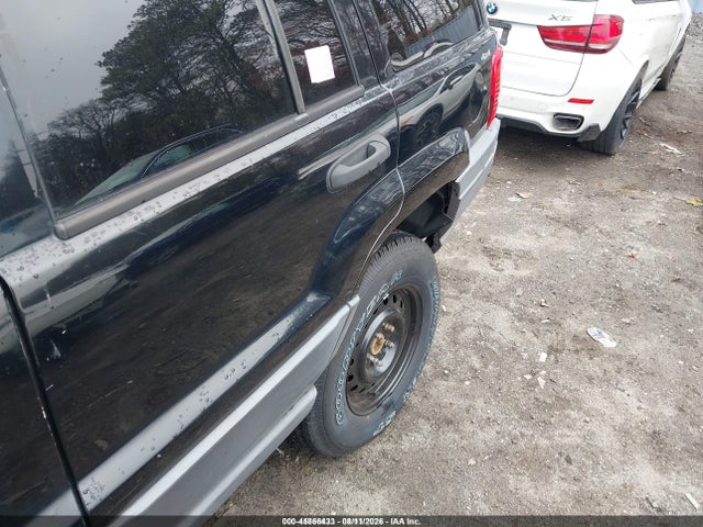 Продажа на аукционе авто 2001 Jeep Grand Cherokee Laredo, vin: 1J4GW48S61C572176, номер лота: 45866433