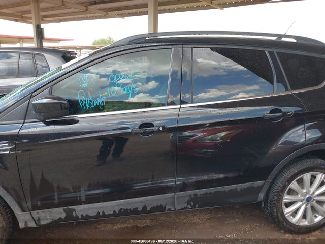 1FMCU0HD4KUB28399 Ford ESCAPE SEL