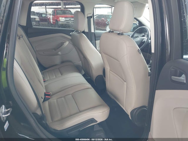 1FMCU0HD4KUB28399 Ford ESCAPE SEL