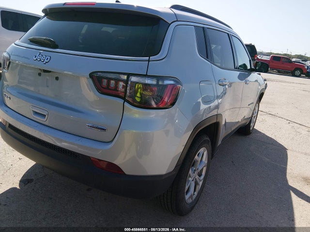 Jeep Compass Latitude 4x4 2024 3C4NJDBN3RT118594 Image 4