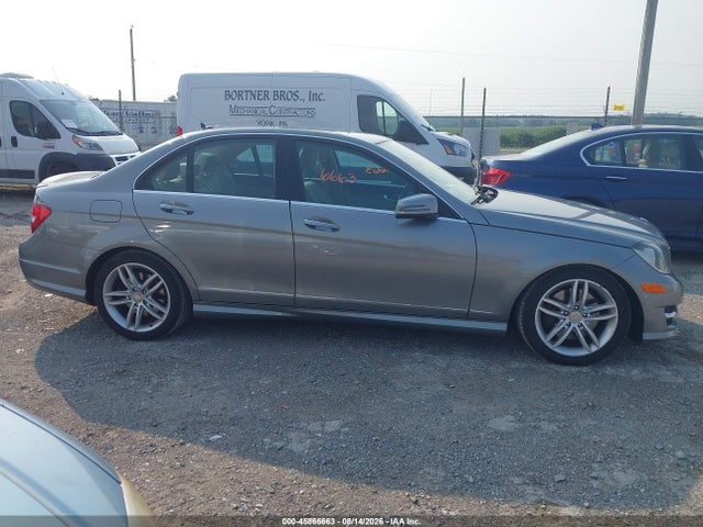 45866663 :رقم المزاد ، WDDGF8AB4DA786161 vin ، 2013 Mercedes-benz C 300 Sport 4matic مزاد بيع