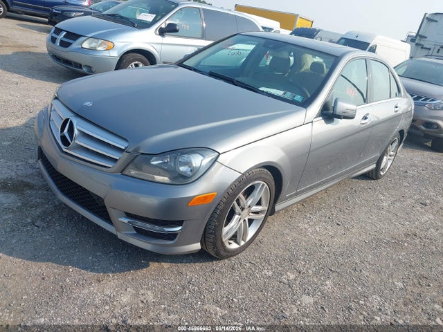 45866663 :رقم المزاد ، WDDGF8AB4DA786161 vin ، 2013 Mercedes-benz C 300 Sport 4matic مزاد بيع