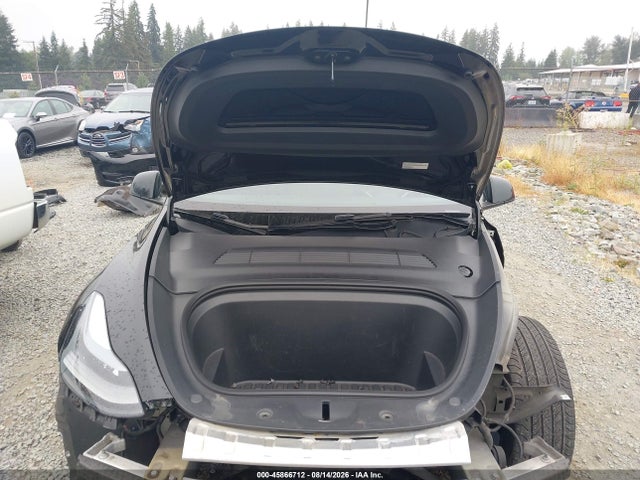 Продаж на аукціоні авто 2024 Tesla Model Y Long Range Dual Motor All-wheel Drive, vin: 7SAYGAEE6RF981221, номер лоту: 45866712