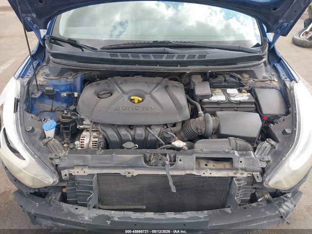 5NPDH4AE3GH772601 Hyundai ELANTRA SE