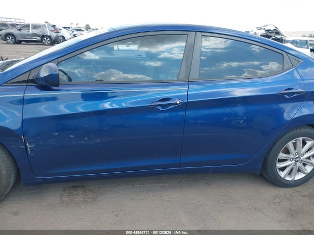 5NPDH4AE3GH772601 Hyundai ELANTRA SE