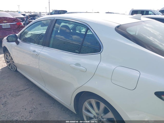 Продажа на аукционе авто 2020 Toyota Camry Le, vin: 4T1C11AK8LU958456, номер лота: 45866748