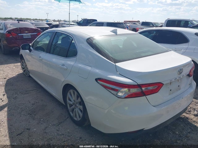 Продажа на аукционе авто 2020 Toyota Camry Le, vin: 4T1C11AK8LU958456, номер лота: 45866748