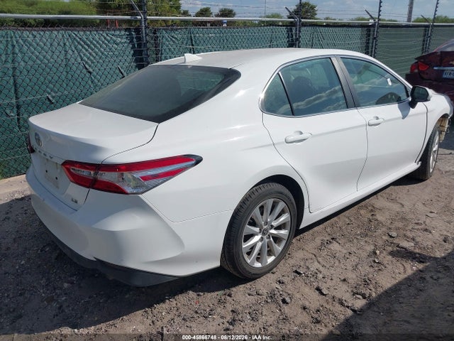 Продажа на аукционе авто 2020 Toyota Camry Le, vin: 4T1C11AK8LU958456, номер лота: 45866748