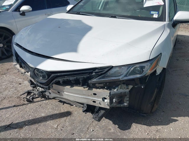 Продажа на аукционе авто 2020 Toyota Camry Le, vin: 4T1C11AK8LU958456, номер лота: 45866748