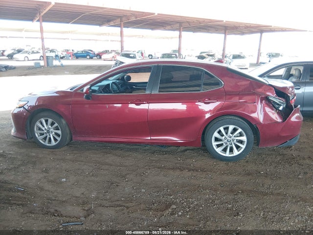 Продажа на аукционе авто 2022 Toyota Camry Le, vin: 4T1C11AK6NU498460, номер лота: 45866789