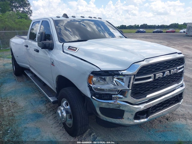 Auction sale of the 2024 Ram 3500 Tradesman  4x4 8' Box, vin: 3C63RRGL3RG341626, lot number: 45866809