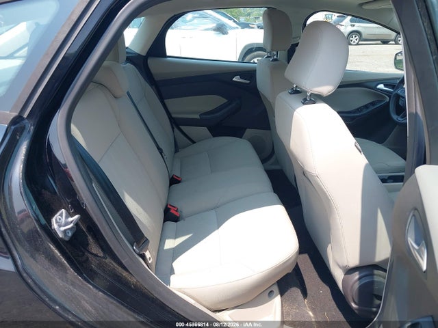 Ford FOCUS SE 2016 1FADP3K28GL292203 Image 8
