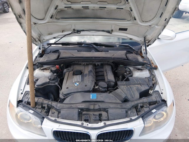 45866878 :رقم المزاد ، WBAUL7C58BVM80655 vin ، 2011 Bmw 128i مزاد بيع