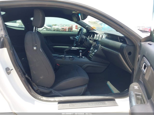 Ford Mustang Ecoboost Fastback 2020 1FA6P8TH0L5124305 Image 5