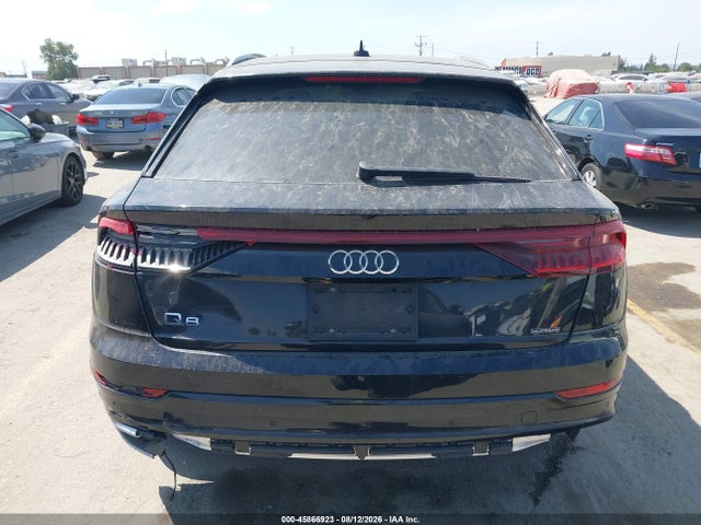 WA1AVAF10KD017558 Audi Q8 55 Premium