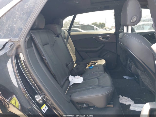 WA1AVAF10KD017558 Audi Q8 55 Premium