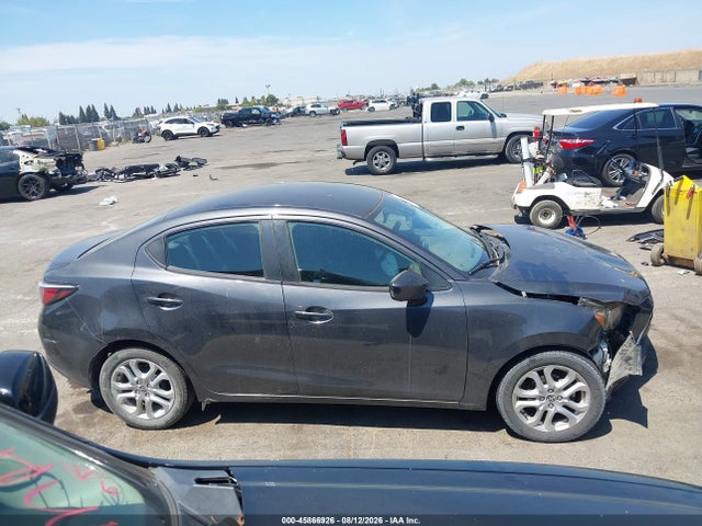 Scion IA 2016 3MYDLBZV6GY112306 Image 13