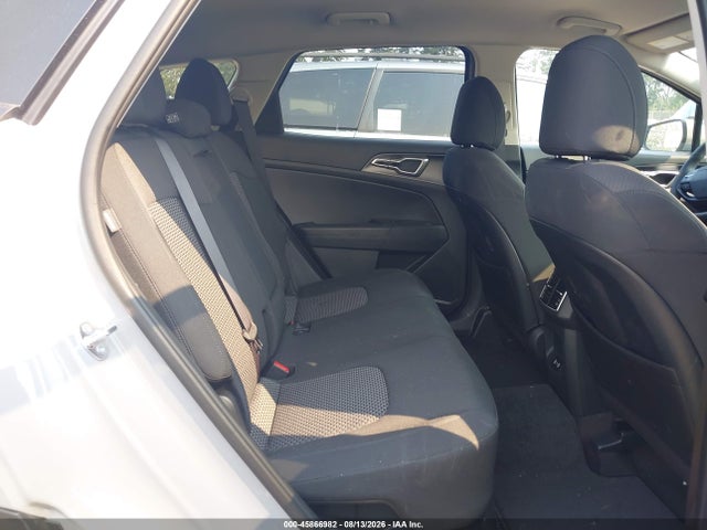 KIA Sportage 2027 KNDPUDDG5V7415038 Image 8