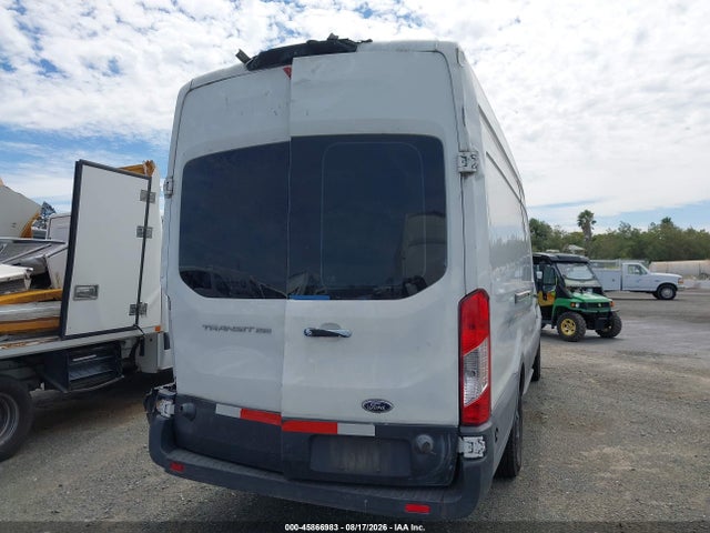Ford Transit-250 2018 1FTYR3XM4JKB03480 Image 16