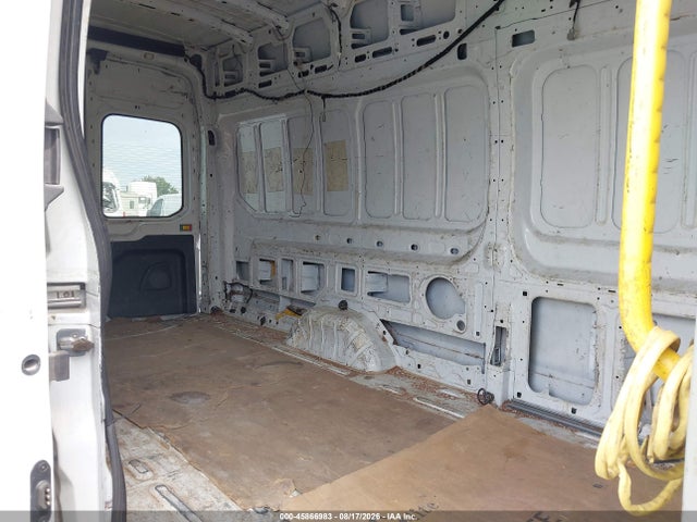 Ford Transit-250 2018 1FTYR3XM4JKB03480 Image 8