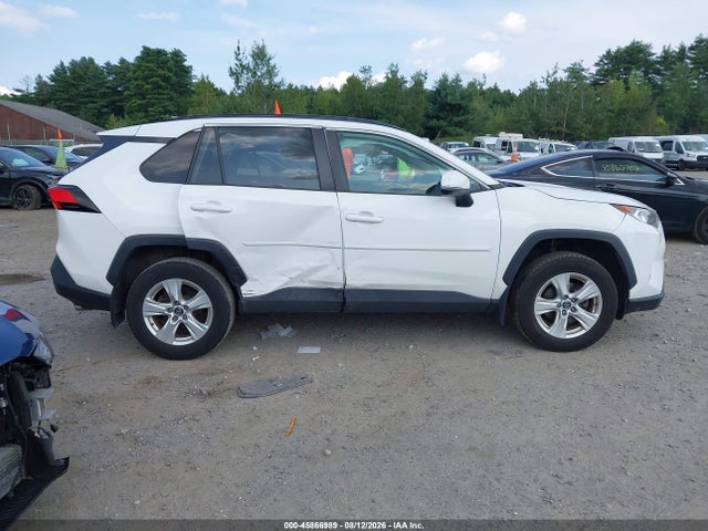 2021 Toyota Rav4 Xle მანქანა იყიდება აუქციონზე, vin: 2T3P1RFV7MC166375, აუქციონის ნომერი: 45866989