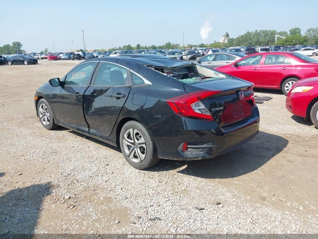 45867041 :رقم المزاد ، 19XFC2F53JE010658 vin ، 2018 Honda Civic Lx مزاد بيع