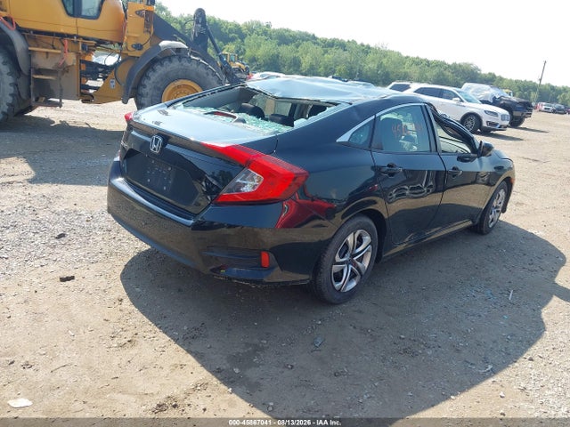 45867041 :رقم المزاد ، 19XFC2F53JE010658 vin ، 2018 Honda Civic Lx مزاد بيع