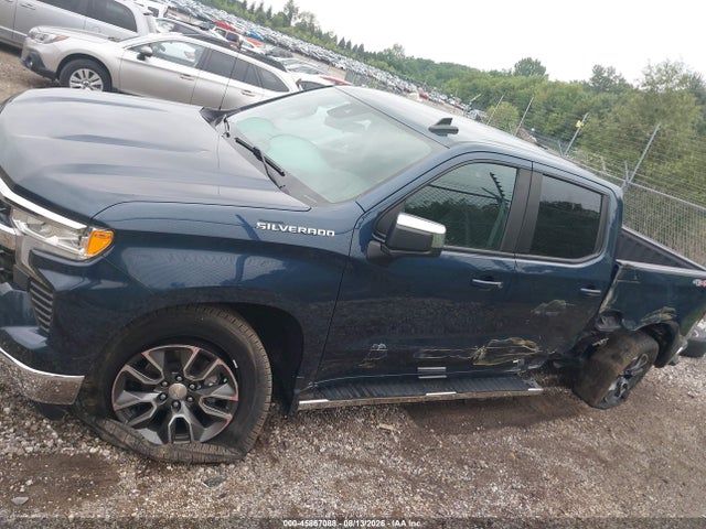 Продажа на аукционе авто 2022 Chevrolet Silverado 1500 4wd  Short Bed Lt With 2fl, vin: 1GCPDKEK7NZ559315, номер лота: 45867088