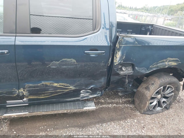 Продажа на аукционе авто 2022 Chevrolet Silverado 1500 4wd  Short Bed Lt With 2fl, vin: 1GCPDKEK7NZ559315, номер лота: 45867088