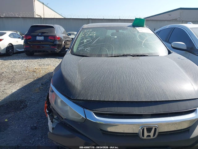 Honda Civic Lx 2018 2HGFC2F52JH557216 Image 13