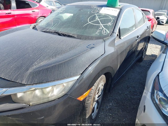 Honda Civic Lx 2018 2HGFC2F52JH557216 Image 2