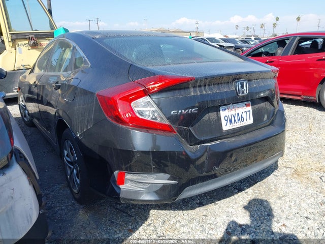 Honda Civic Lx 2018 2HGFC2F52JH557216 Image 3