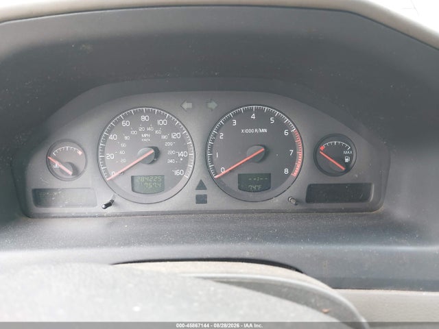 Продажа на аукционе авто 2002 Volvo V70 Xc, vin: YV1SZ58D221048304, номер лота: 45867144