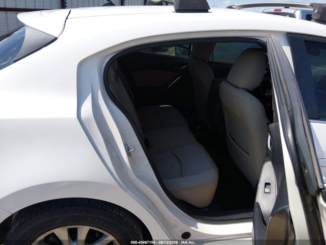 Mazda Mazda3 I Touring 2016 3MZBM1L75GM264265 Image 8