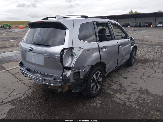 Subaru Forester 2.5i Limited 2017 JF2SJARC0HH575089 Image 4